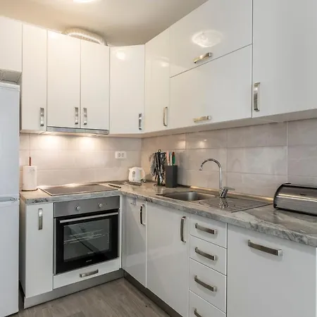 Apartment Tiki With Big Terrace