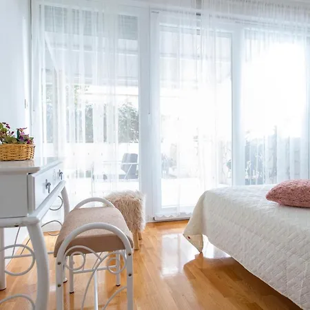 Apartment Tiki With Big Terrace Split