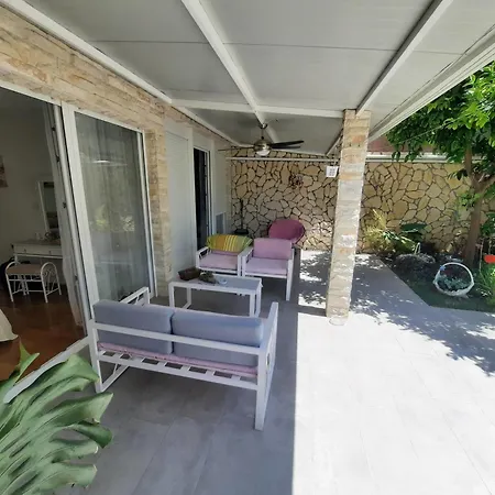 Tiki With Big Terrace Apartment *